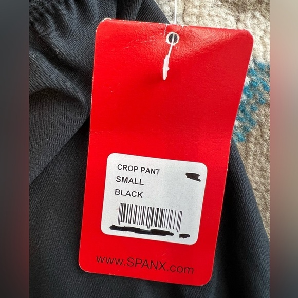 Spanx Bod-a-Bing Black Cropped Pants Size S - Picture 5 of 8